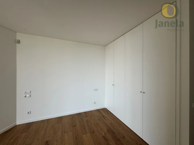 Apartamento T2 para Venda em Olhão Foto 16