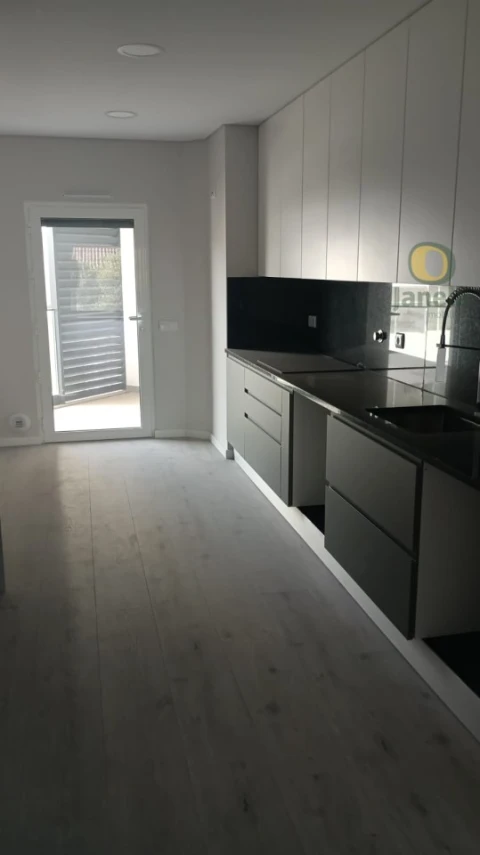 Apartamento T3 para Venda em Loule (São Clemente)