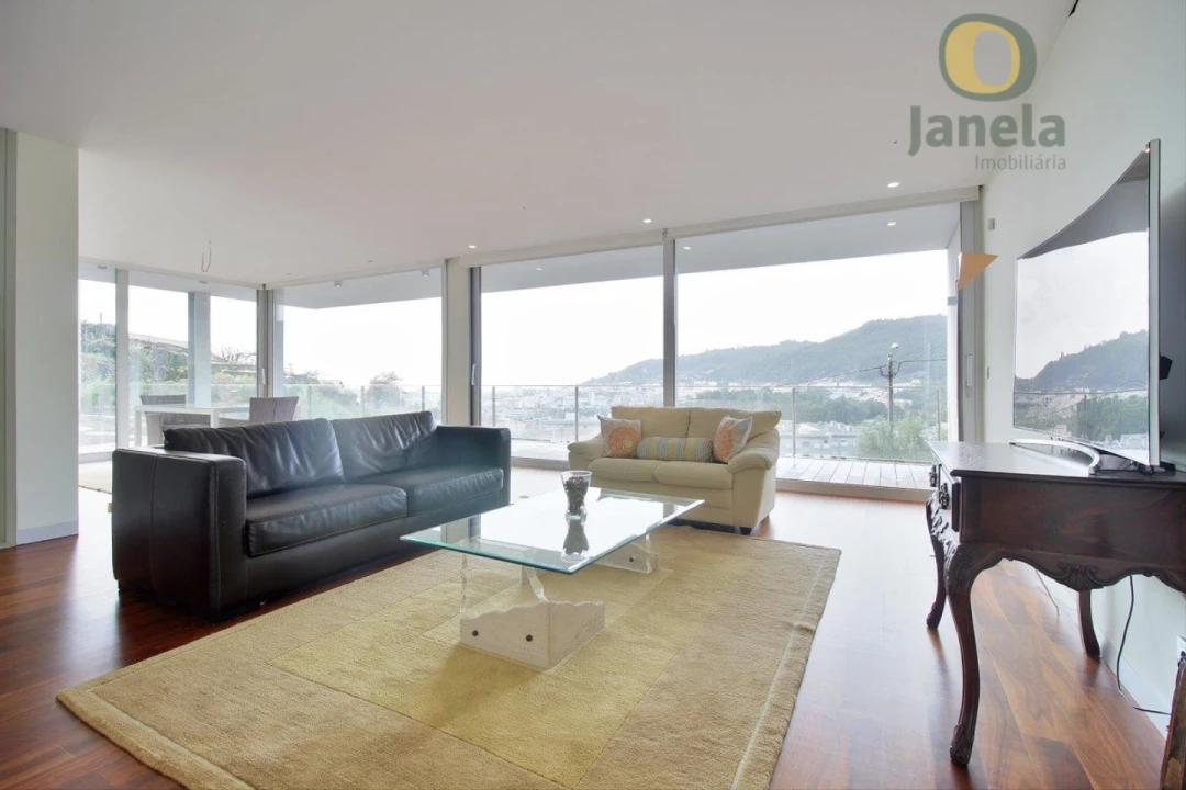 Moradia T4 para Venda em Santa Maria Maior e Monserrate e Meadela Foto 21