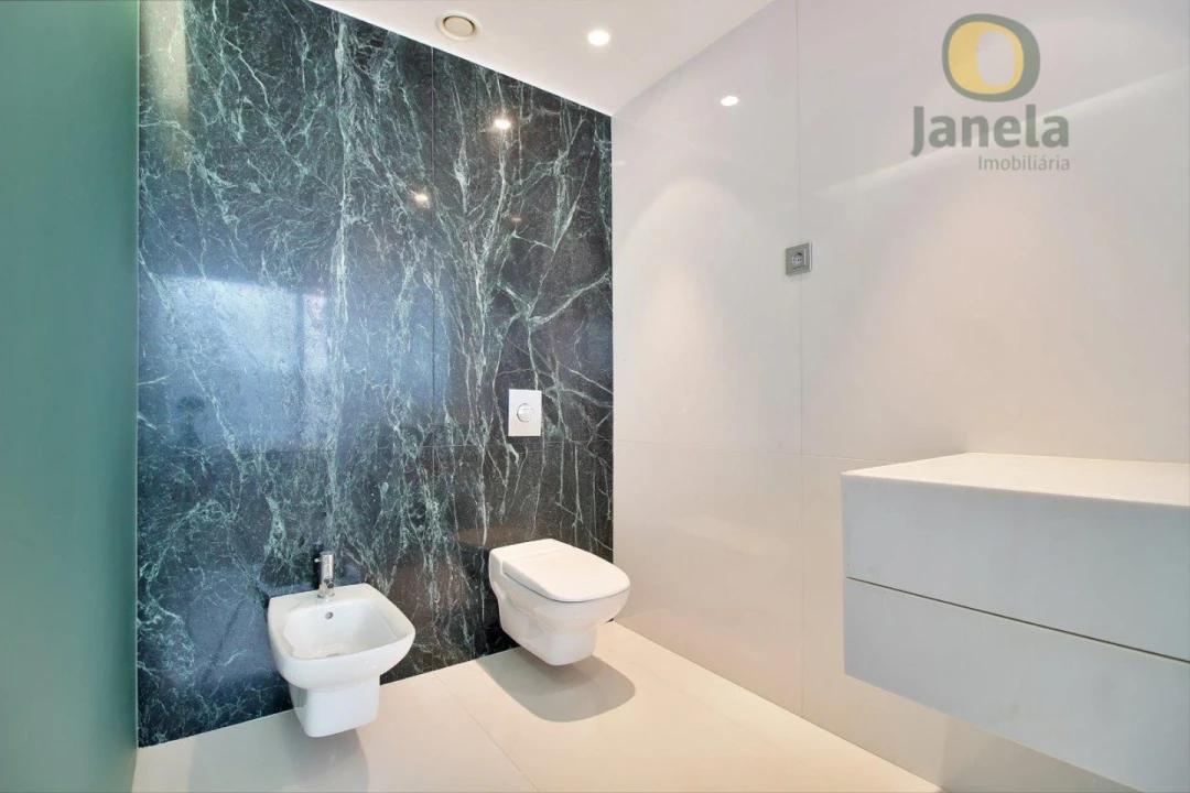 Moradia T4 para Venda em Santa Maria Maior e Monserrate e Meadela Foto 32