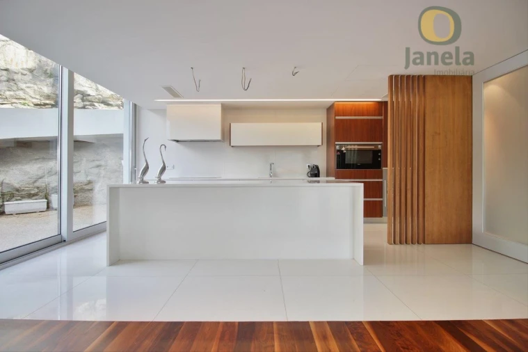 Moradia T4 para Venda em Santa Maria Maior e Monserrate e Meadela Foto 11