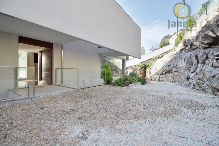 Moradia T4 para Venda em Santa Maria Maior e Monserrate e Meadela Foto 22