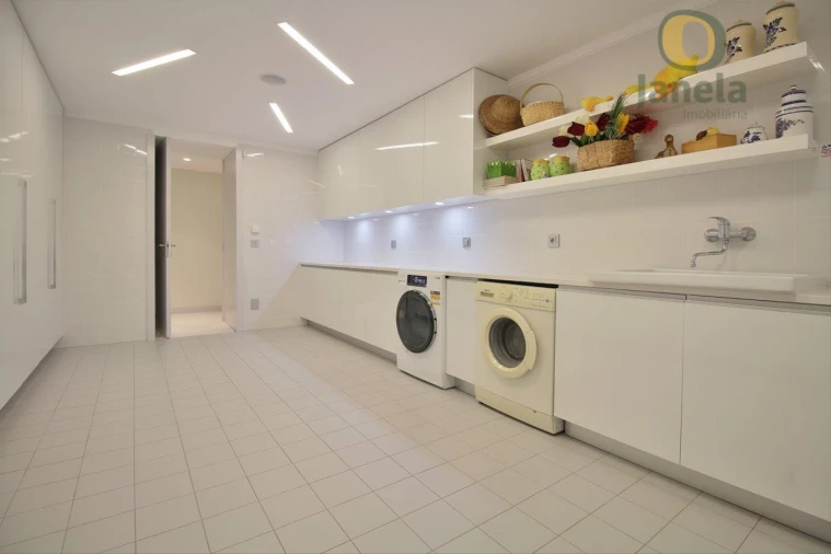 Moradia T4 para Venda em Santa Maria Maior e Monserrate e Meadela Foto 28