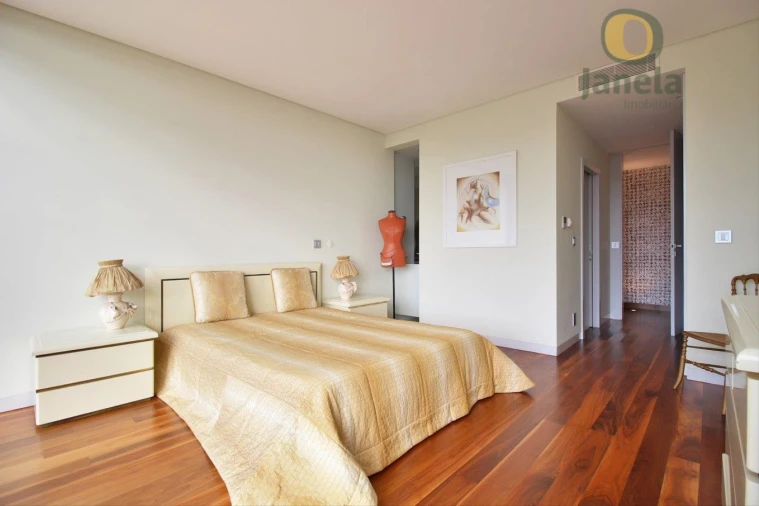 Moradia T4 para Venda em Santa Maria Maior e Monserrate e Meadela Foto 29