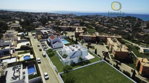 Moradia T4 para Venda em Lagoa e Carvoeiro