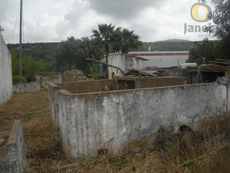 Moradia T4 para Venda em Santa Catarina da Fonte do Bispo Foto 5