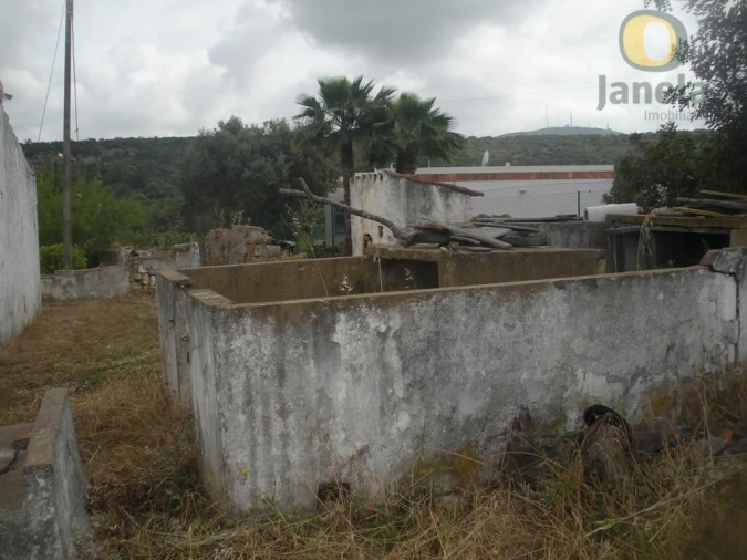 Moradia T4 para Venda em Santa Catarina da Fonte do Bispo Foto 5