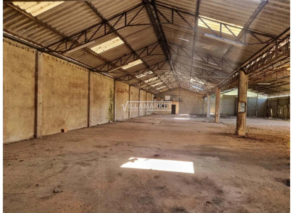 Armazém para Venda em Vilarinho do Bairro Foto 1