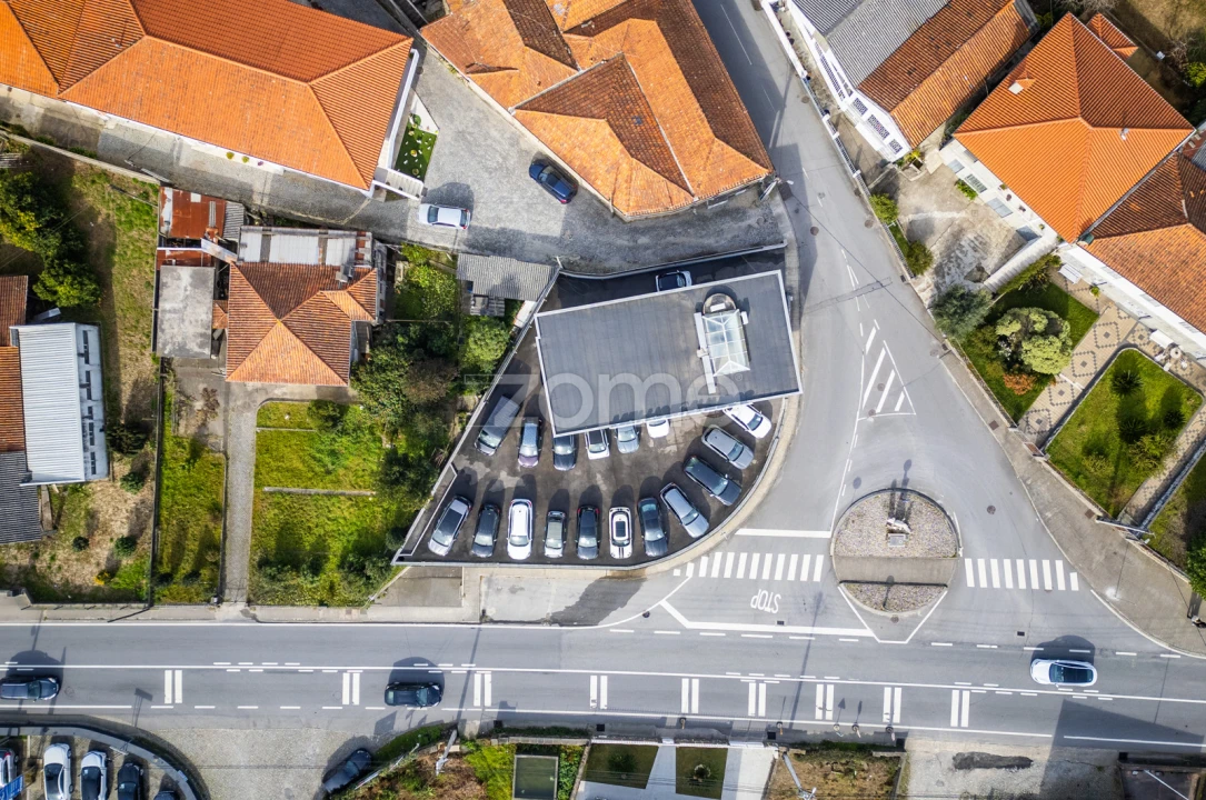 Terreno Comércio / Armazém para Venda em Lordelo Foto 58