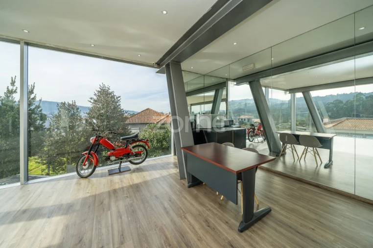 Terreno Comércio / Armazém para Venda em Lordelo Foto 21