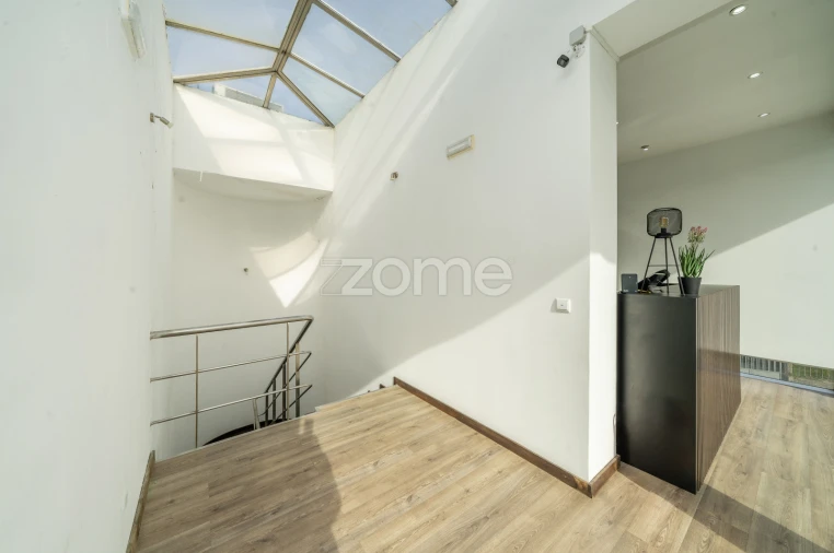 Terreno Comércio / Armazém para Venda em Lordelo Foto 10