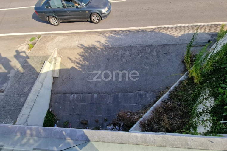 Terreno Comércio / Armazém para Venda em Lordelo Foto 44