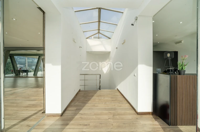 Terreno Comércio / Armazém para Venda em Lordelo Foto 16