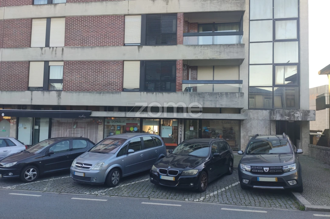 Negócio para Venda em Cidade da Maia Foto 12