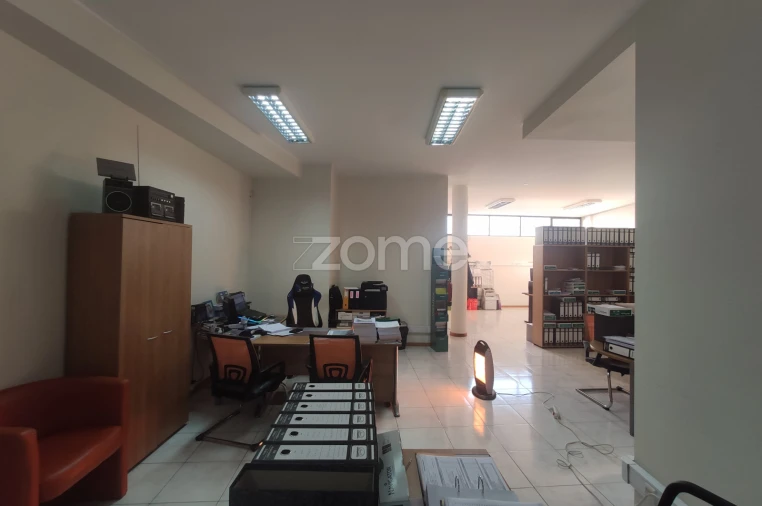 Negócio para Venda em Cidade da Maia Foto 5