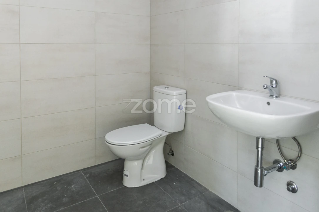 Negócio para Arrendamento em Gavião Foto 1