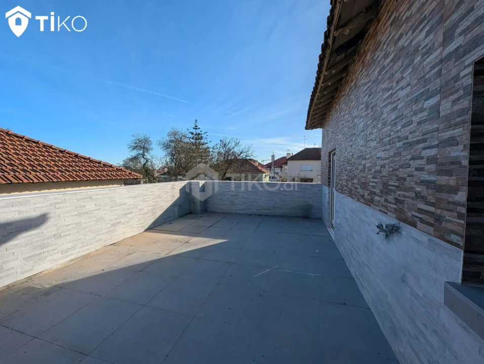 Apartamento T5 para Venda em Parque das Nações Foto 22