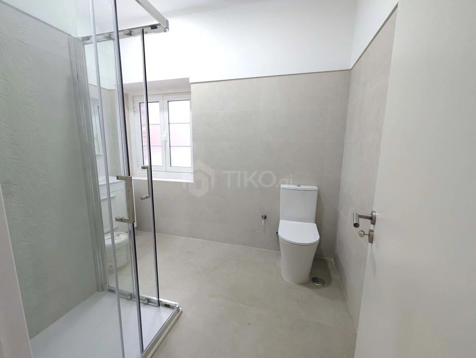 Apartamento T5 para Venda em Parque das Nações Foto 17