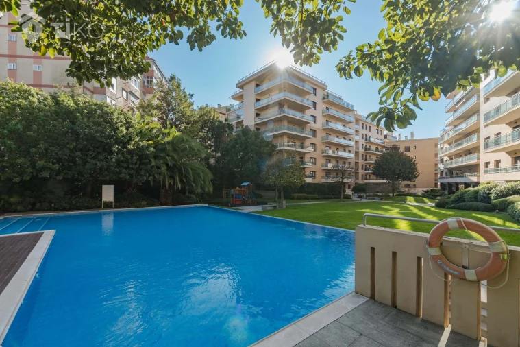 Apartamento T3 para Venda em Odivelas Foto 28