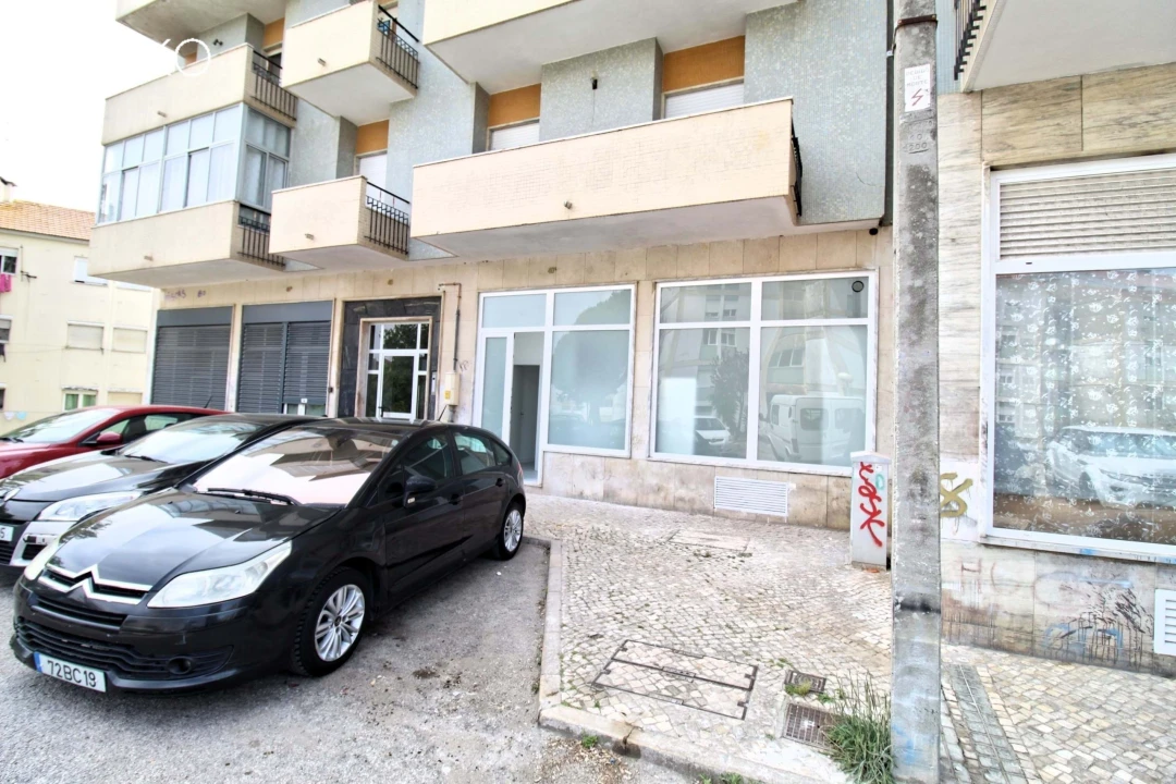 Negócio para Venda em Laranjeiro e Feijó Foto 9