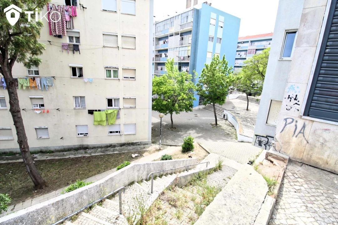 Negócio para Venda em Laranjeiro e Feijó Foto 3