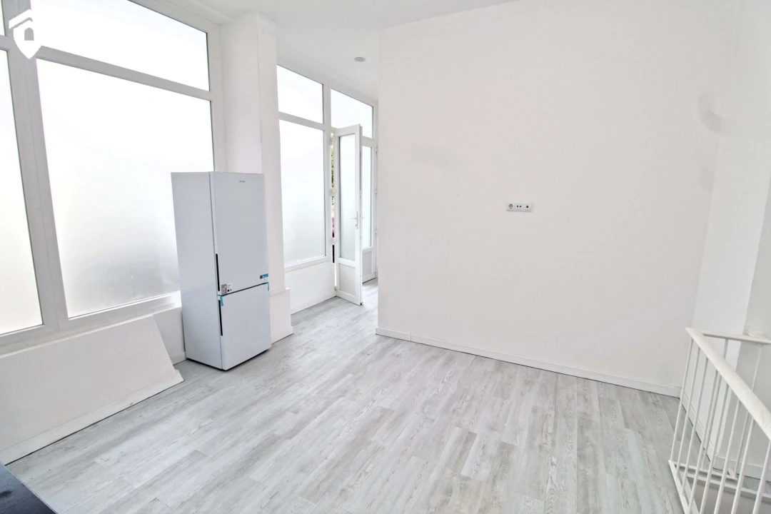 Negócio para Venda em Laranjeiro e Feijó Foto 10