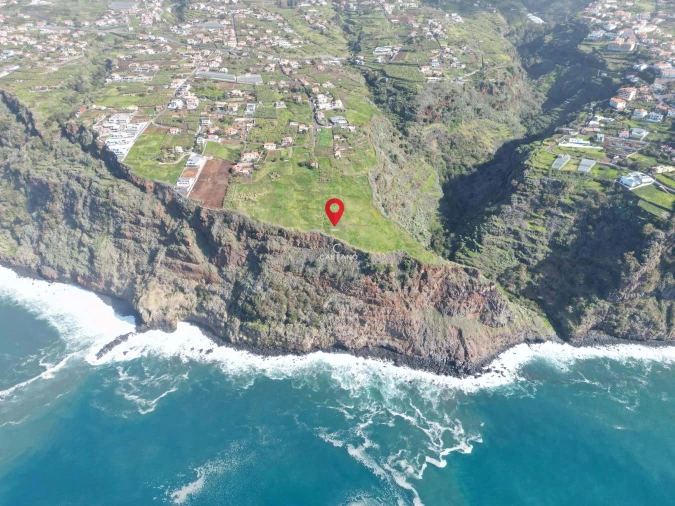 Moradia T3 para Venda em Calheta Foto 2