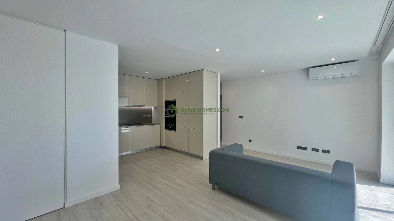 Apartamento T2 para Venda em Quarteira Foto 8