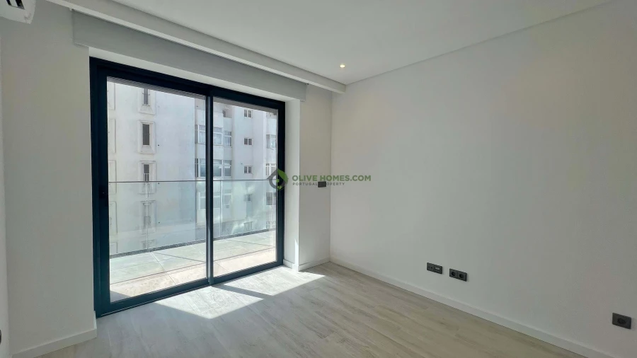 Apartamento T2 para Venda em Quarteira Foto 17