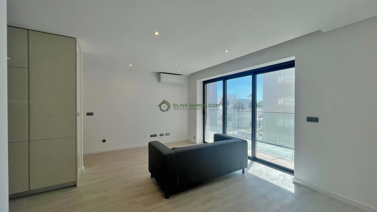Apartamento T2 para Venda em Quarteira Foto 9