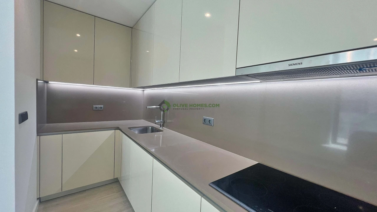 Apartamento T2 para Venda em Quarteira Foto 5
