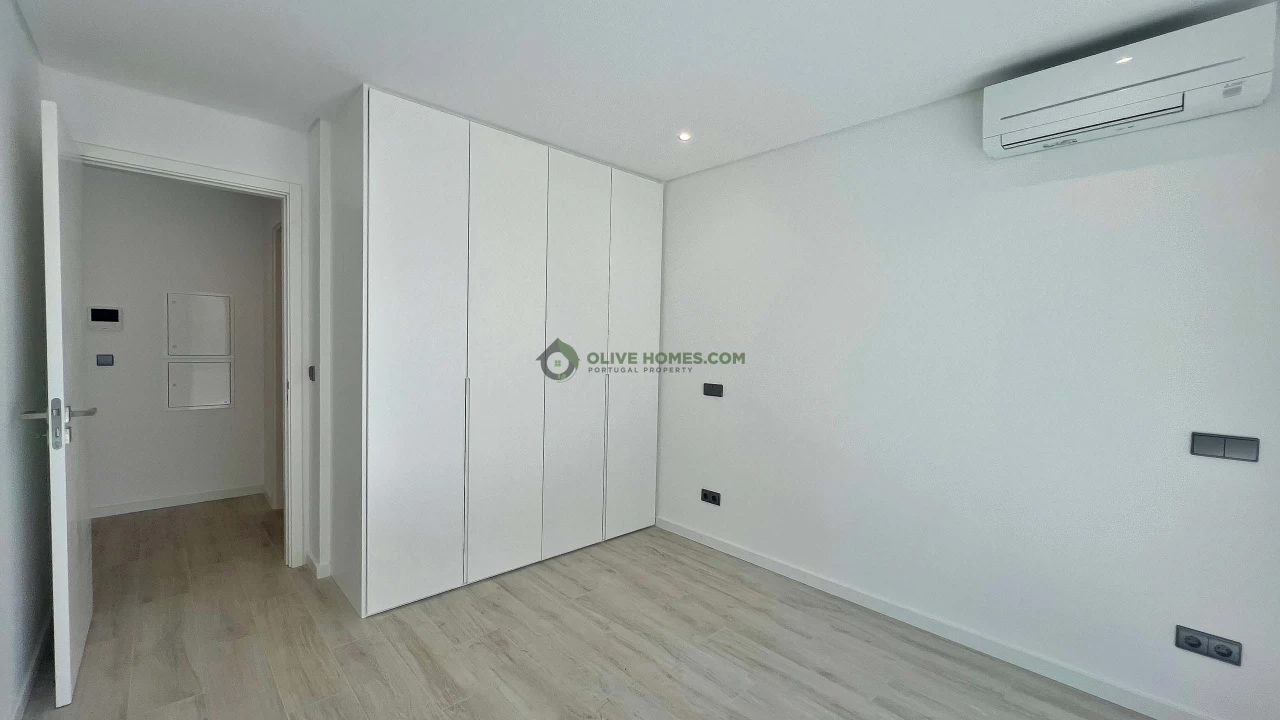 Apartamento T2 para Venda em Quarteira Foto 19