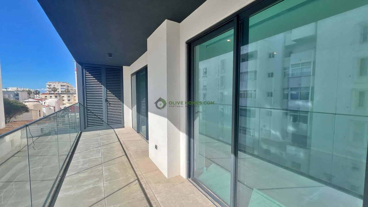 Apartamento T2 para Venda em Quarteira Foto 11