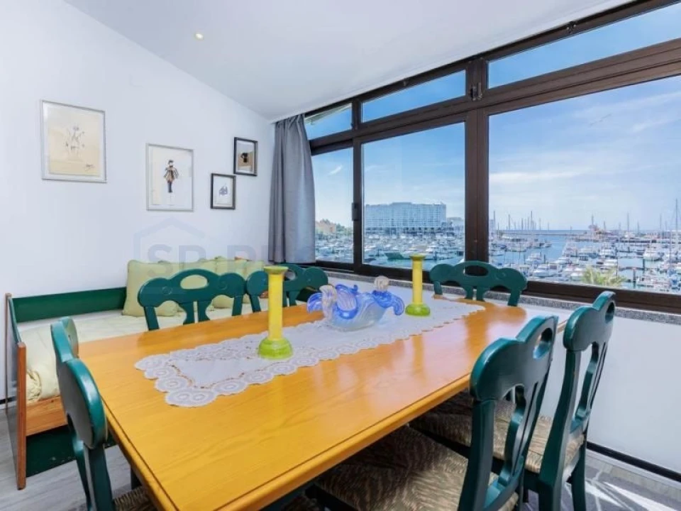 Apartamento T3 para Venda em Quarteira Foto 12
