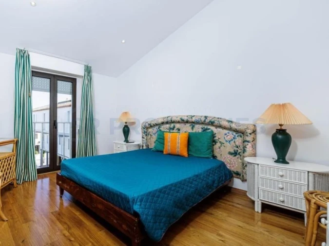 Apartamento T3 para Venda em Quarteira Foto 4