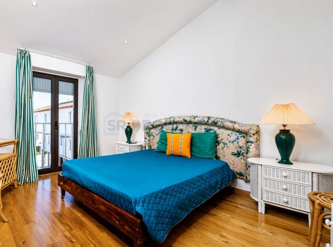 Apartamento T3 para Venda em Quarteira Foto 4