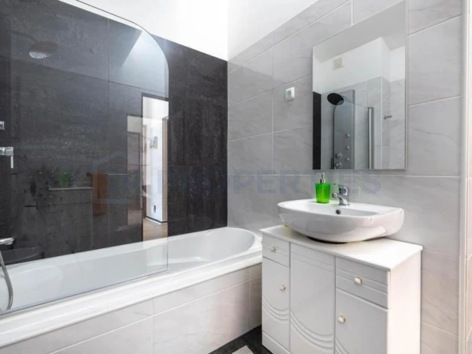 Apartamento T3 para Venda em Quarteira Foto 6