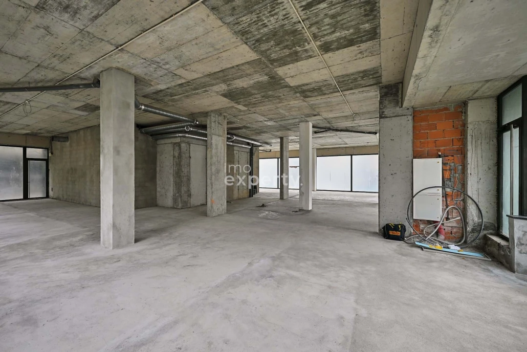 Negócio para Venda em Santa Marinha Foto 13