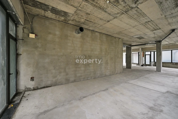 Negócio para Venda em Santa Marinha Foto 15