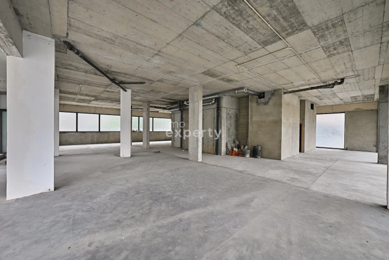 Negócio para Venda em Santa Marinha Foto 9