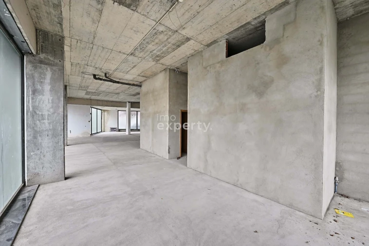 Negócio para Venda em Santa Marinha Foto 11