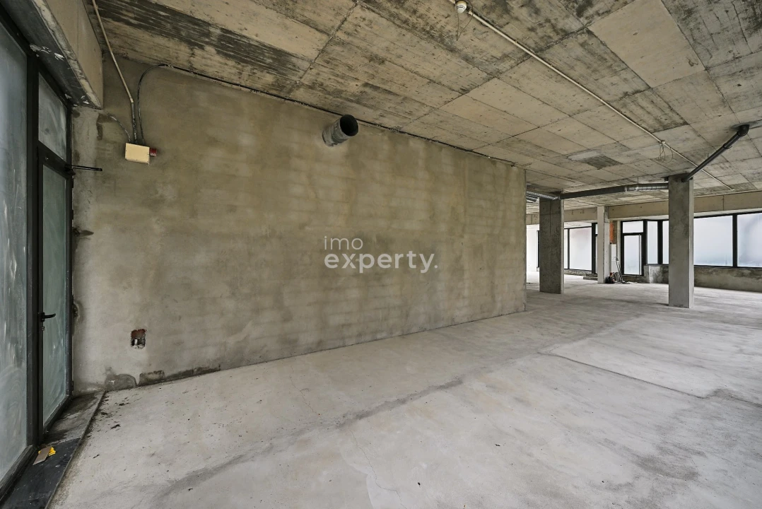 Negócio para Venda em Santa Marinha Foto 15