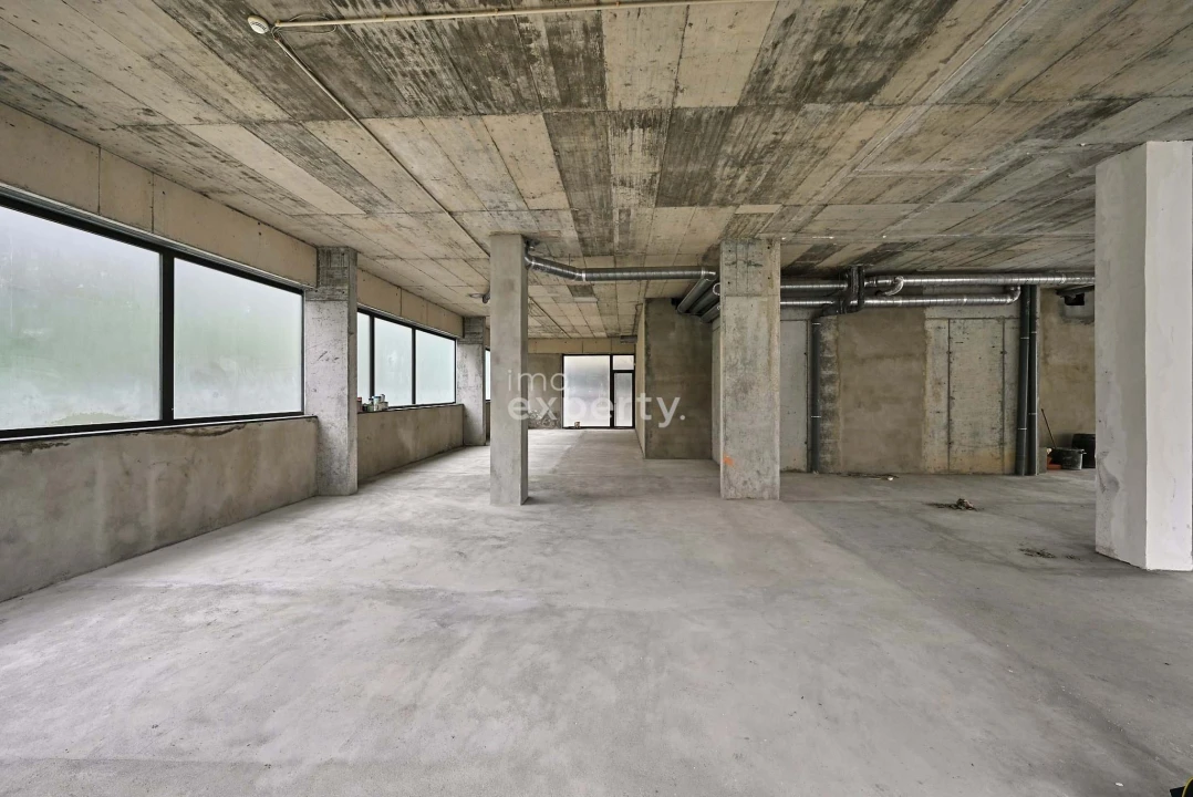 Negócio para Venda em Santa Marinha Foto 14