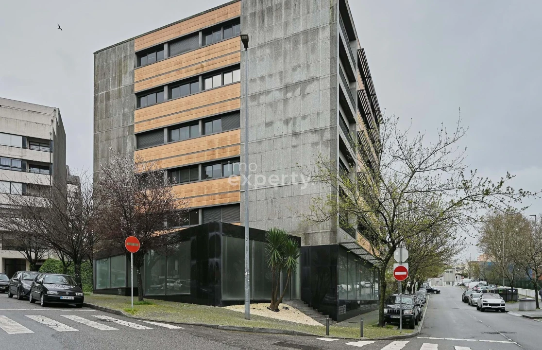 Negócio para Venda em Santa Marinha Foto 1