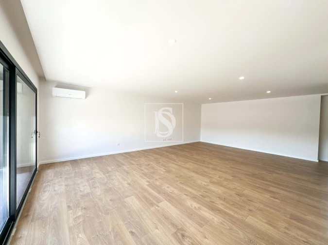 Apartamento T3 para Venda em Vila de Prado Foto 11