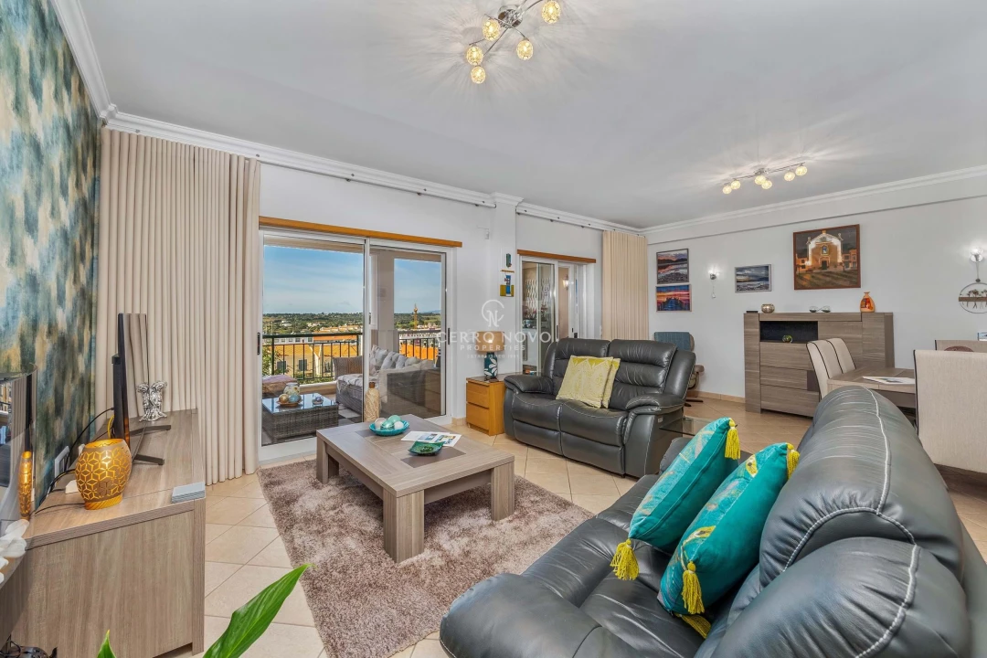 Apartamento T3 para Venda em Guia Foto 3