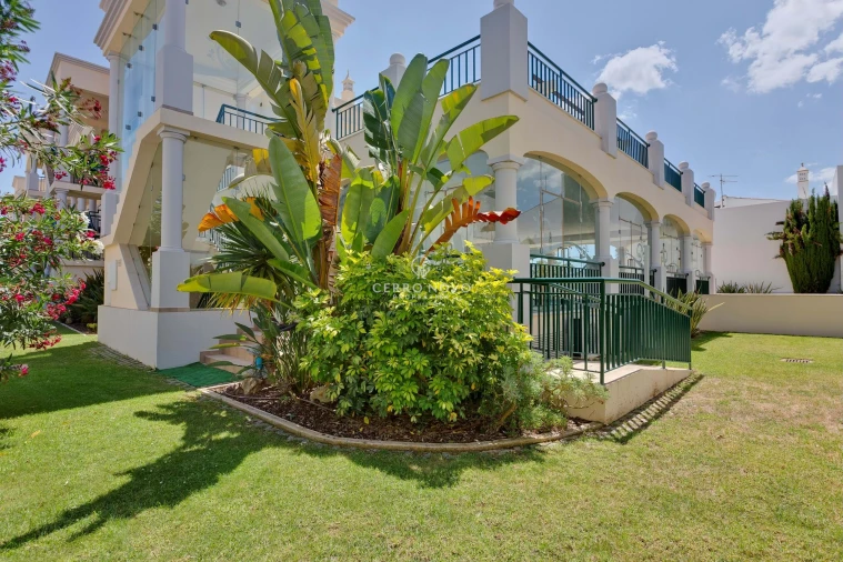 Apartamento T3 para Venda em Guia Foto 23