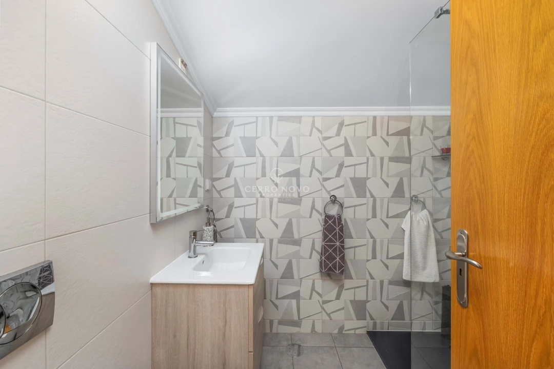 Apartamento T3 para Venda em Guia Foto 21