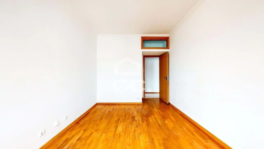 Quinta T8 para Venda em Poiares Foto 48