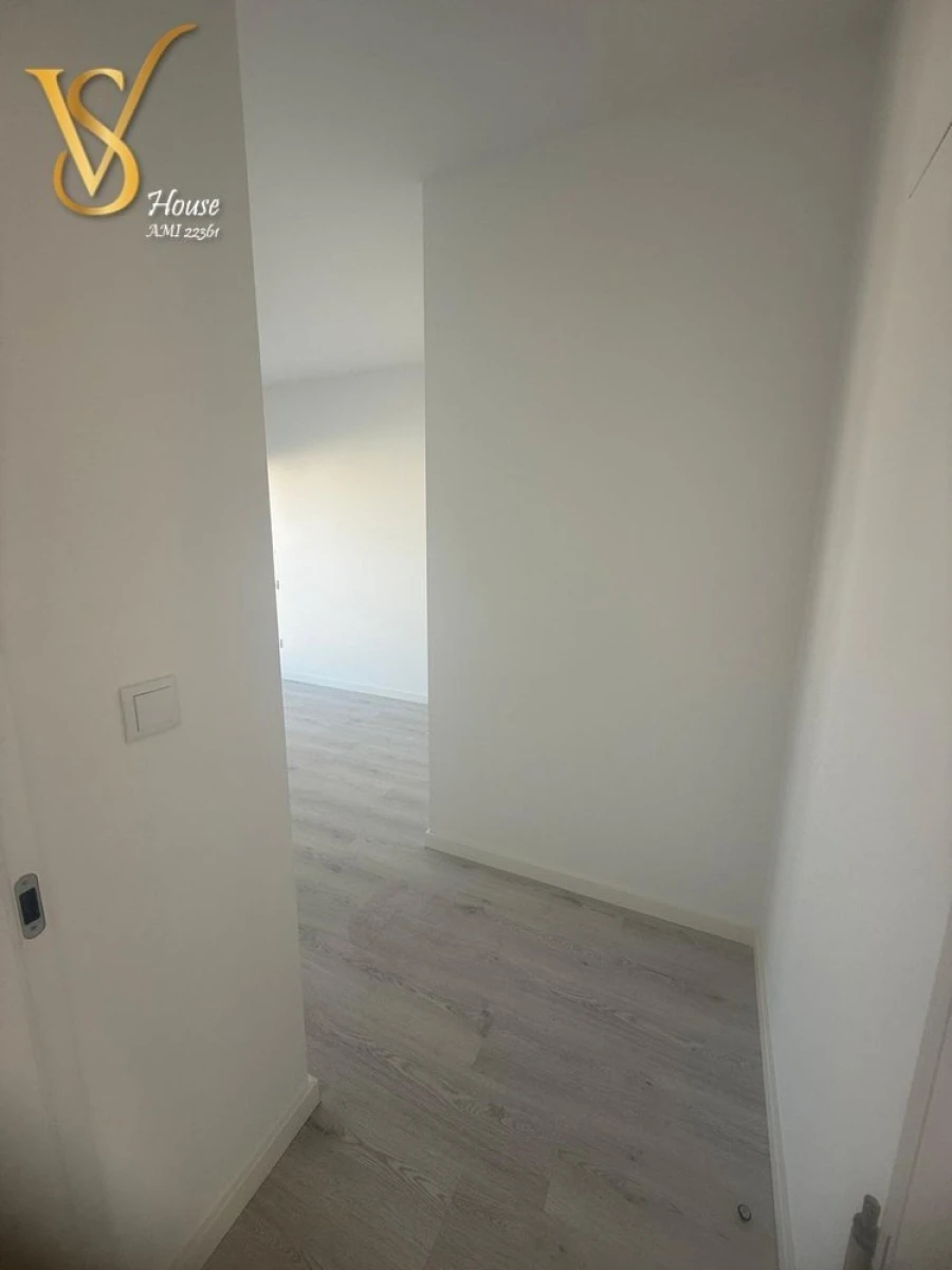 Apartamento T2 para Venda em Corroios Foto 10